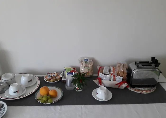 Bed and Breakfast Chez Gle 3*